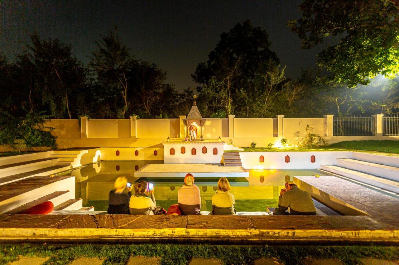 Tree Of Life Resort & Spa Варанаси Экстерьер фото