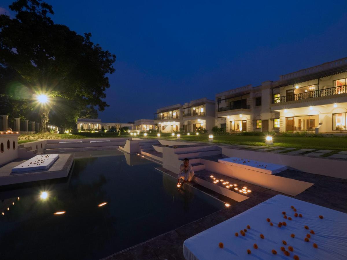 Tree Of Life Resort & Spa Варанаси Экстерьер фото